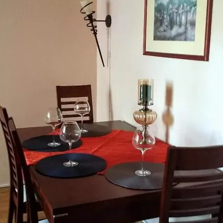 Nad Parseta W Centrum - Prywatne Miejsce Postojowe & Dwa Rowery Apartment