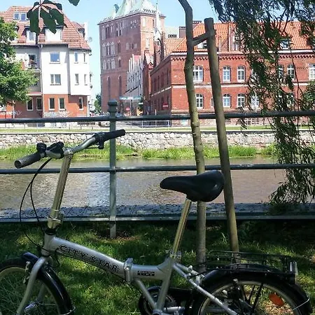 Nad Parseta W Centrum - Prywatne Miejsce Postojowe & Dwa Rowery